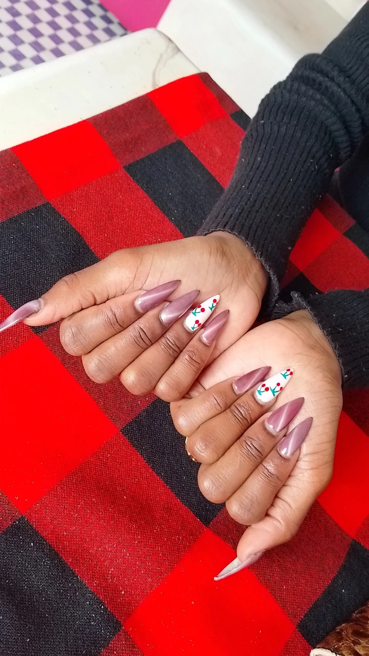 VanQue nails work 1